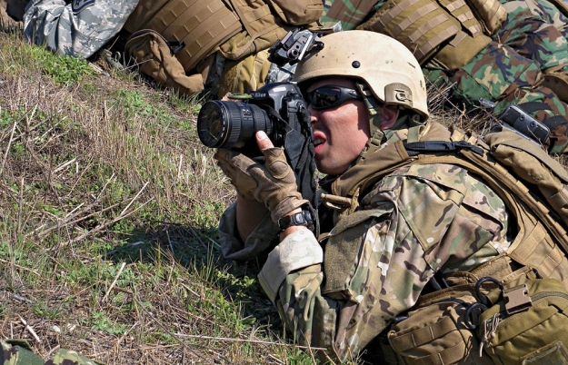 2011 Les nouveaux photographes de guerre

